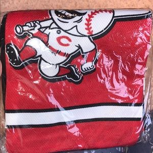 Cincinnati Reds - Scarf